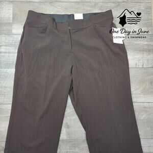 Croft & Barrow Curvy Straight Mid Rise Crop Pants Size 22WS